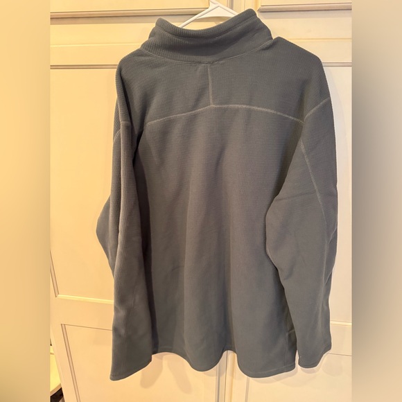 The North Face Gray Quarter-Zip Pullover - Picture 4 of 4